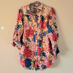 Figueroa & Flower Button Down Floral Mixed Print Top